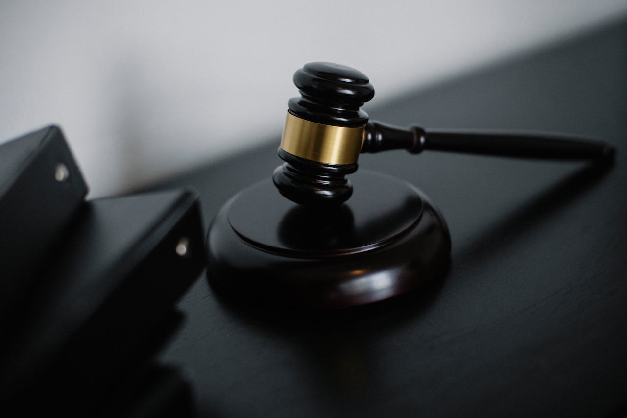 Legal Support & Litigation